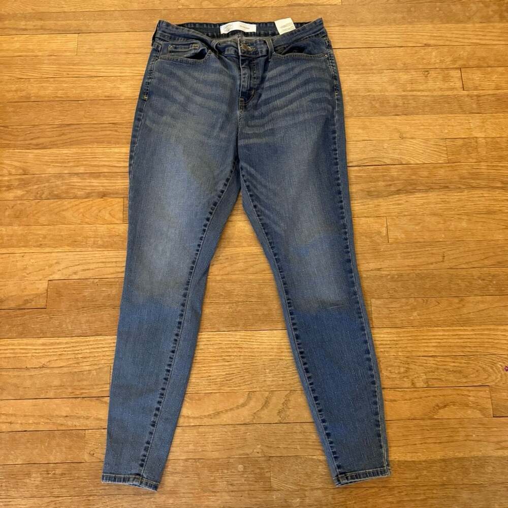 Levi's Signature mid rise skinny medium wash jeans pants size 32 x 30 (14) b12